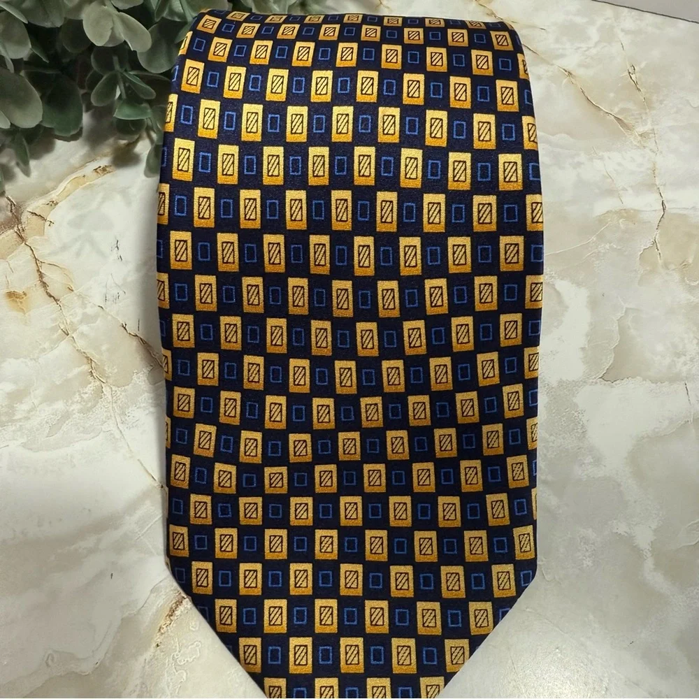 NWOT Umberto Bossi Men's‎ 100% Silk Tie Blue And Gold 3 5/8